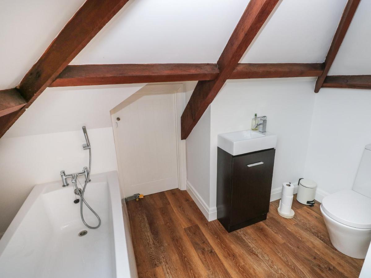 12 Malthall Swansea